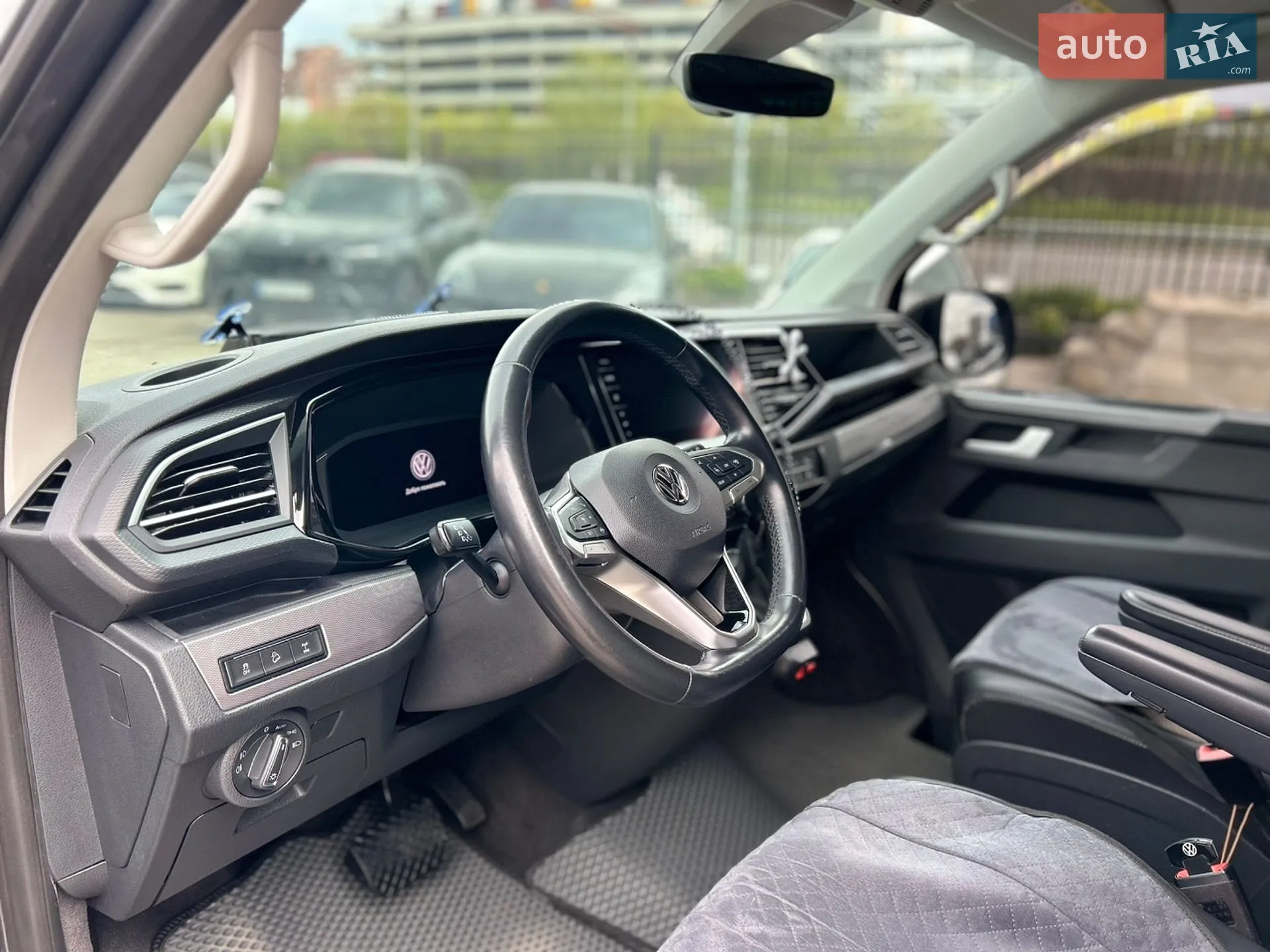 2020 Volkswagen Multivan - мініатюра 25