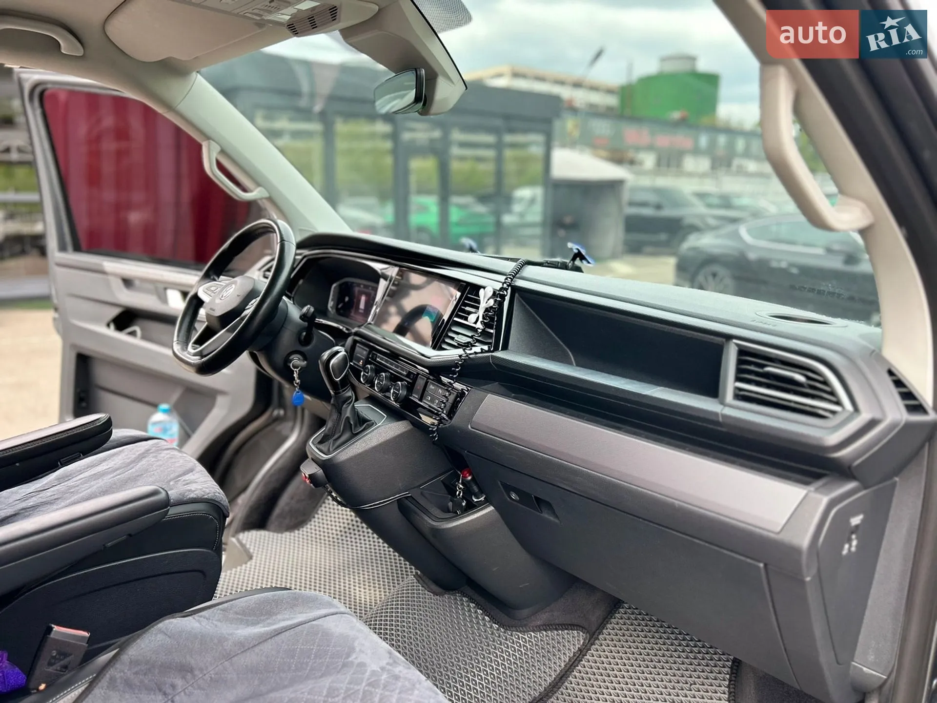 2020 Volkswagen Multivan - мініатюра 38