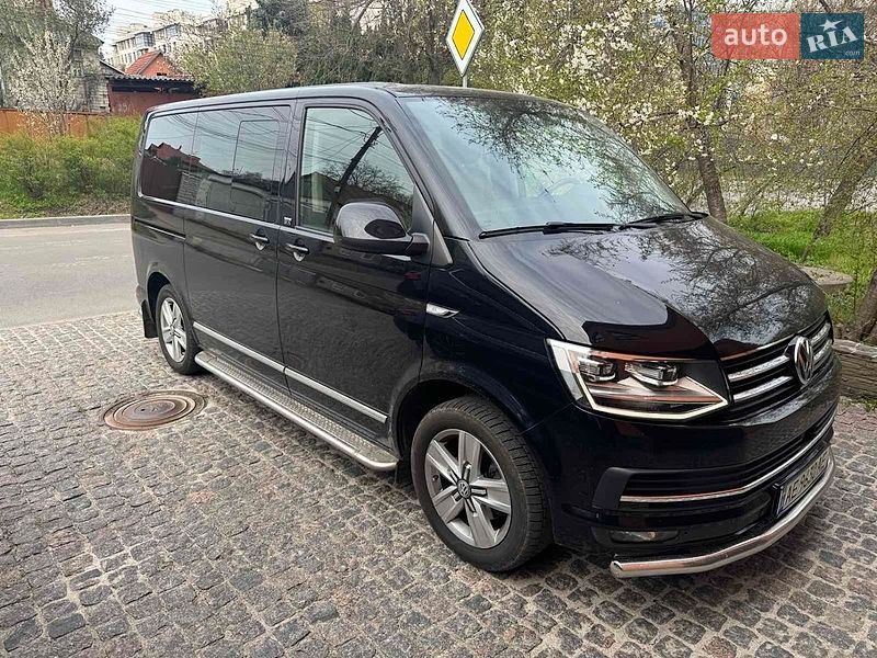 Минивэн Volkswagen Multivan 2015 в Новомосковске