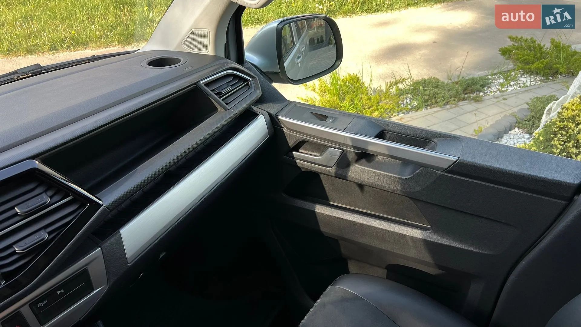2022 Volkswagen Multivan - мініатюра 26