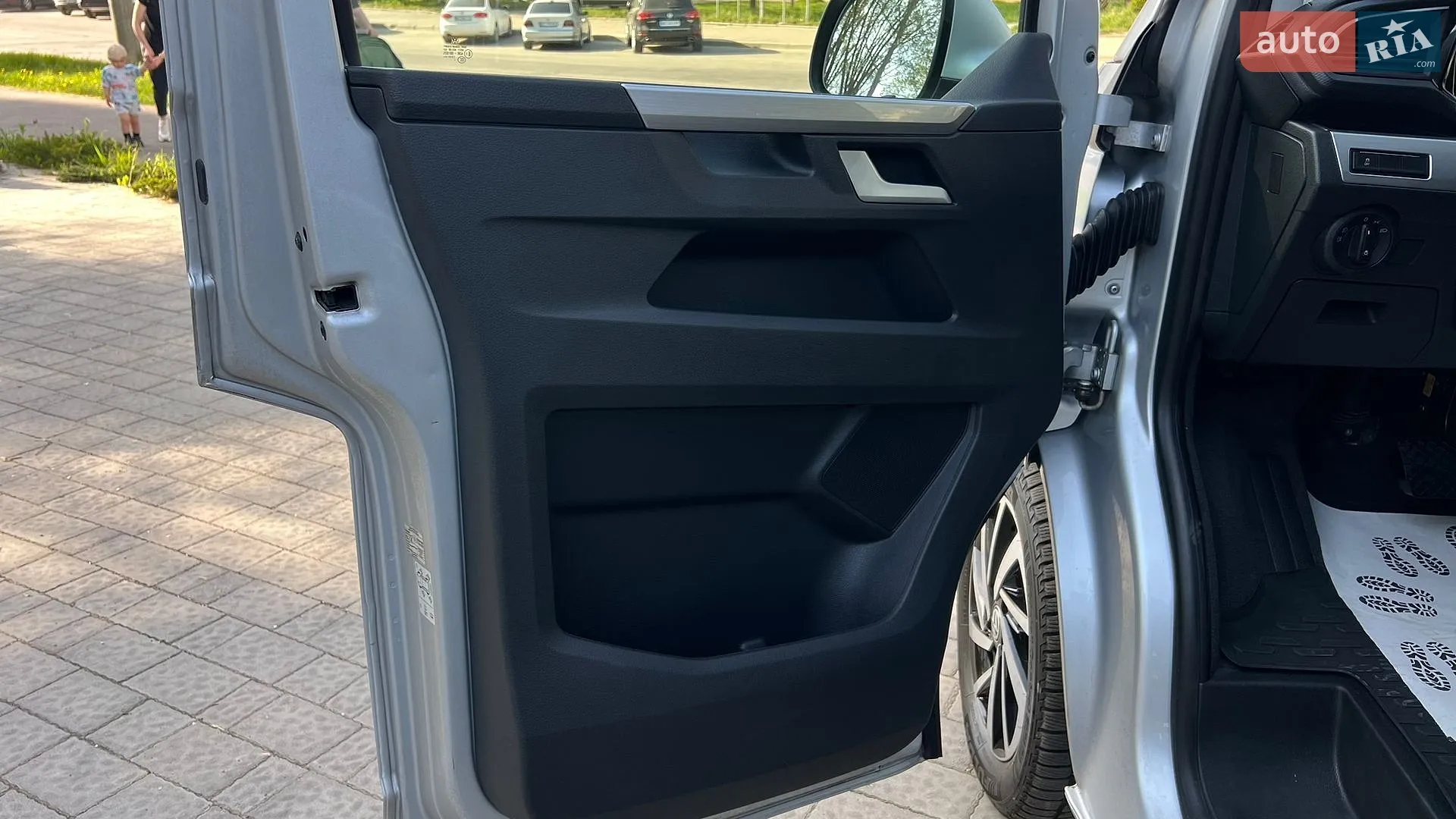 2022 Volkswagen Multivan - мініатюра 36