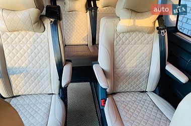 Минивэн Volkswagen Multivan 2016 в Киеве