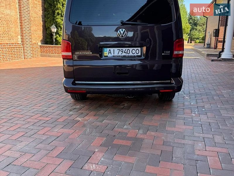 Минивэн Volkswagen Multivan 2013 в Киеве
