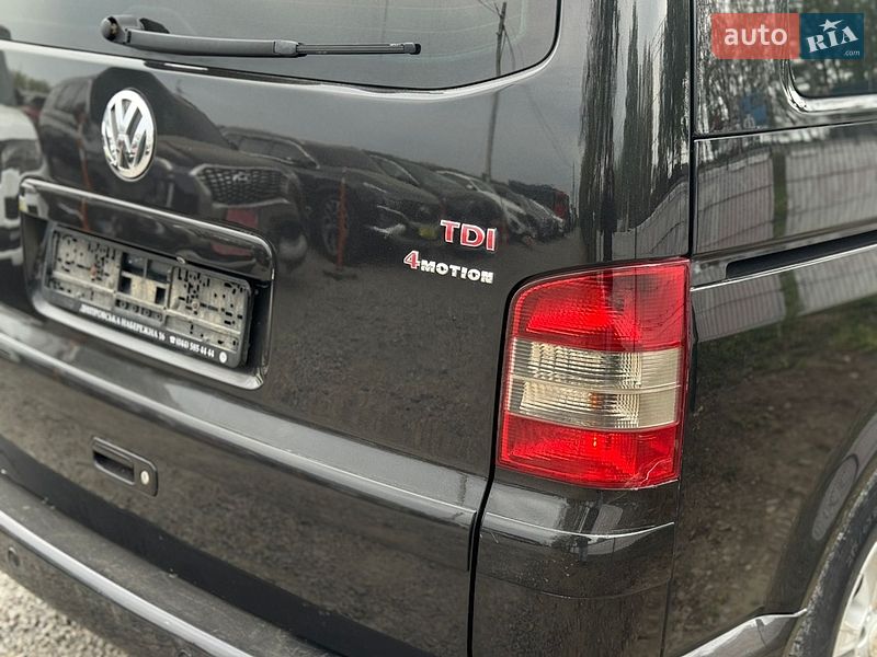 Минивэн Volkswagen Multivan 2009 в Умани