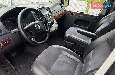 Минивэн Volkswagen Multivan 2009 в Умани