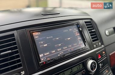 Минивэн Volkswagen Multivan 2009 в Умани