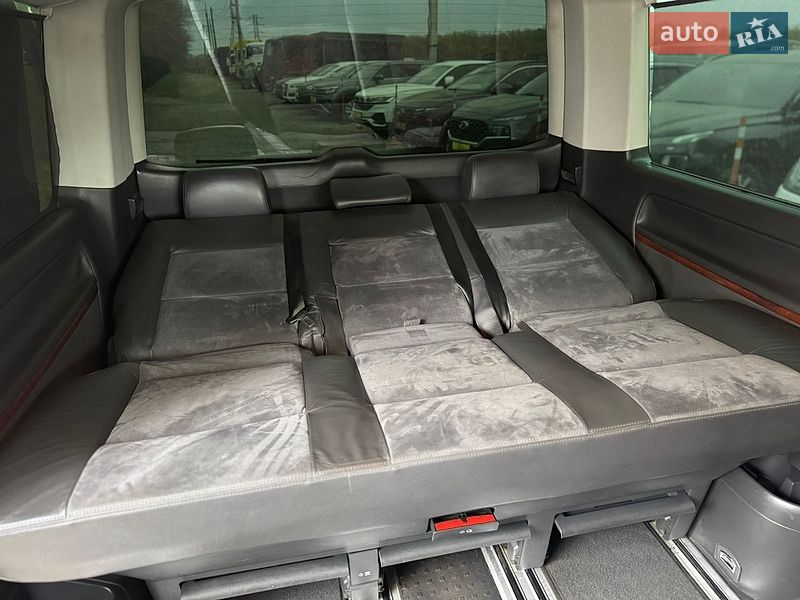 Минивэн Volkswagen Multivan 2009 в Умани