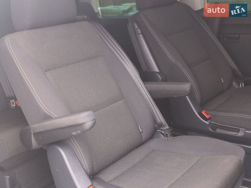 Минивэн Volkswagen Multivan 2019 в Киеве