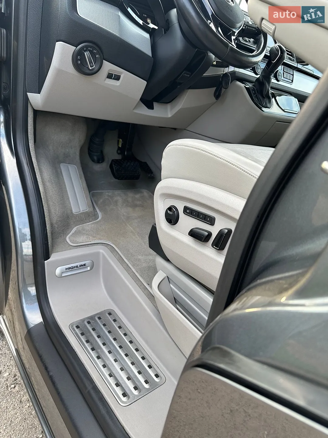 2015 Volkswagen Multivan - мініатюра 38