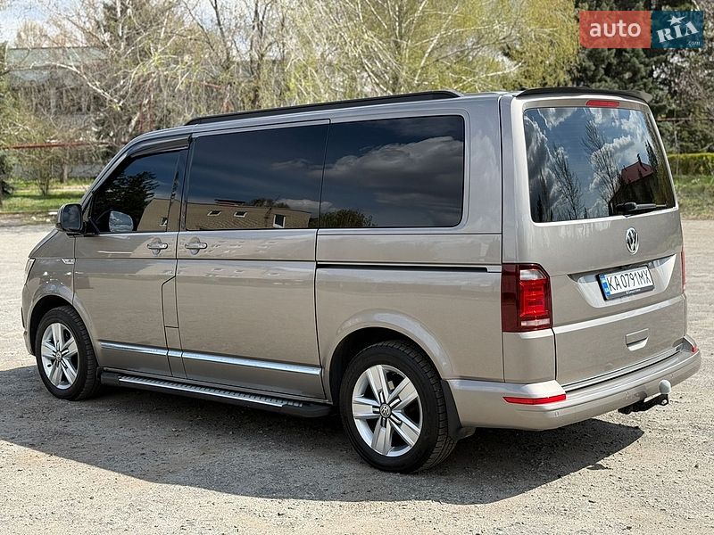 Минивэн Volkswagen Multivan 2017 в Киеве