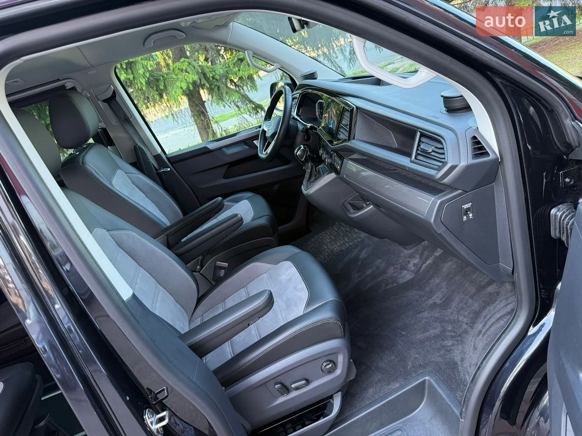 2022 Volkswagen Multivan - мініатюра 23