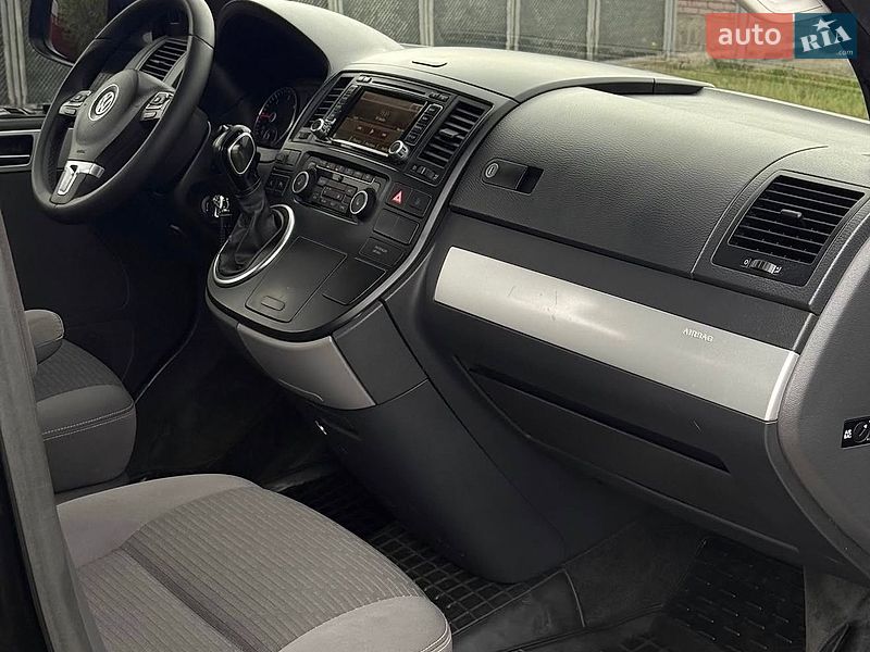 Минивэн Volkswagen Multivan 2012 в Днепре