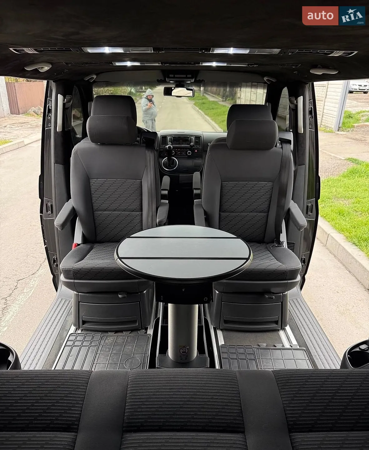2012 Volkswagen Multivan - мініатюра 16