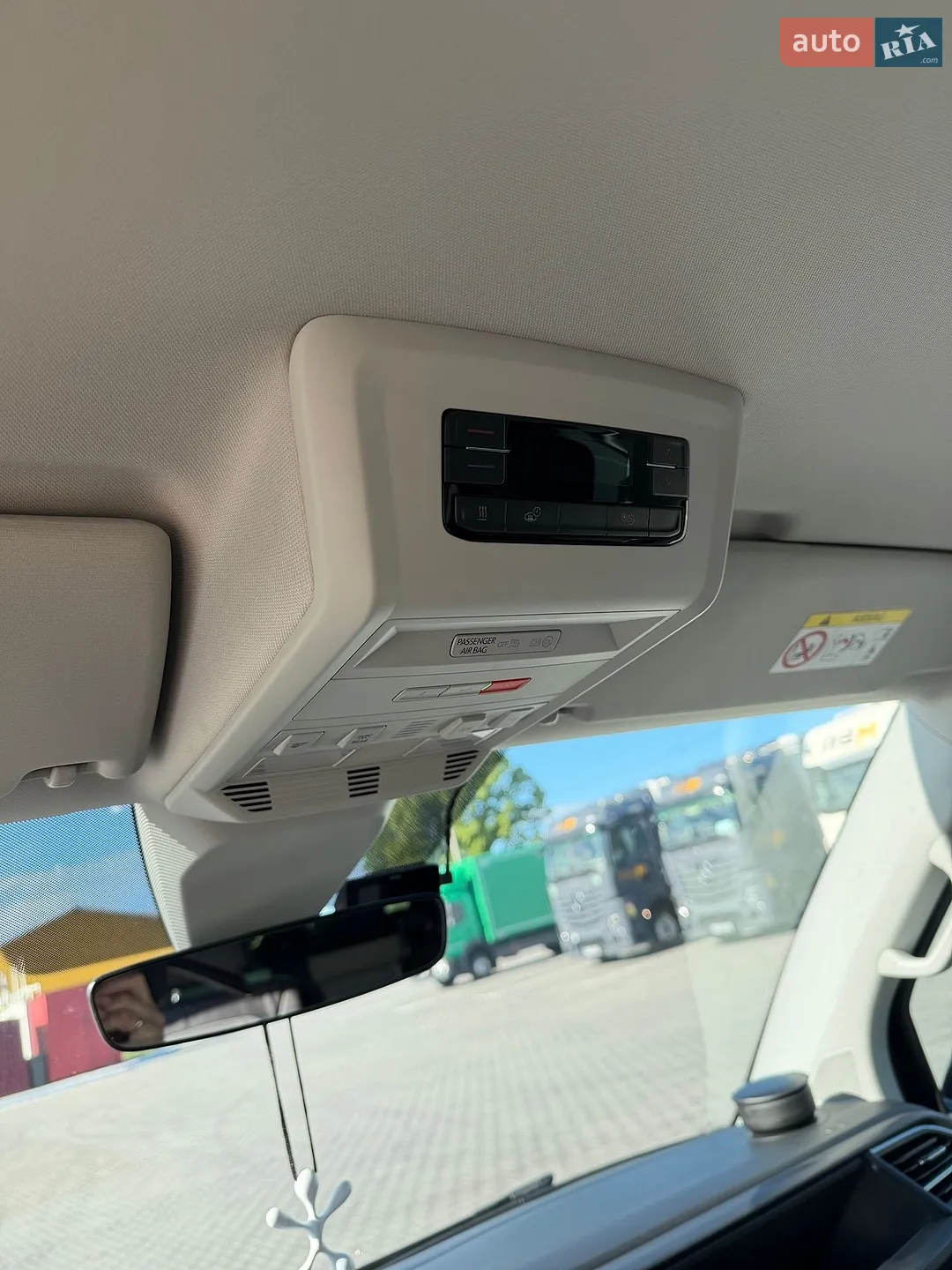 2021 Volkswagen Multivan - мініатюра 23