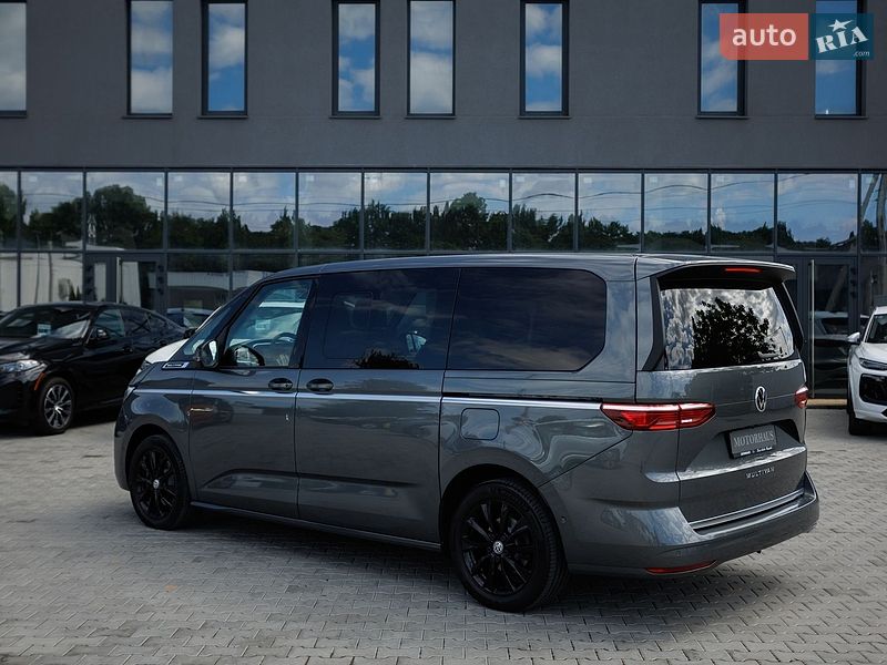 Минивэн Volkswagen Multivan 2024 в Черновцах