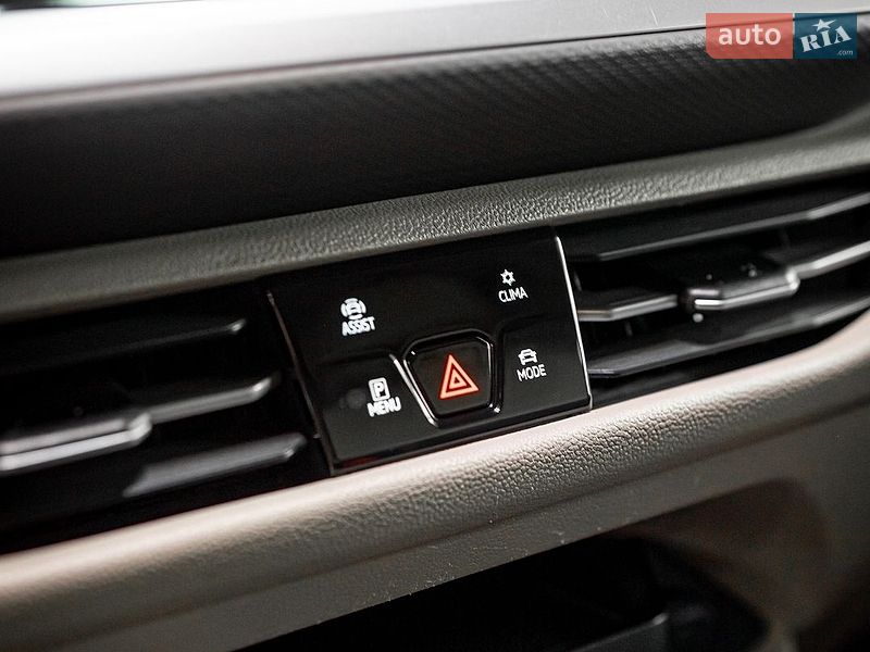 Минивэн Volkswagen Multivan 2022 в Черновцах