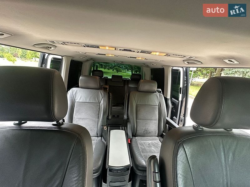 Минивэн Volkswagen Multivan 2014 в Житомире