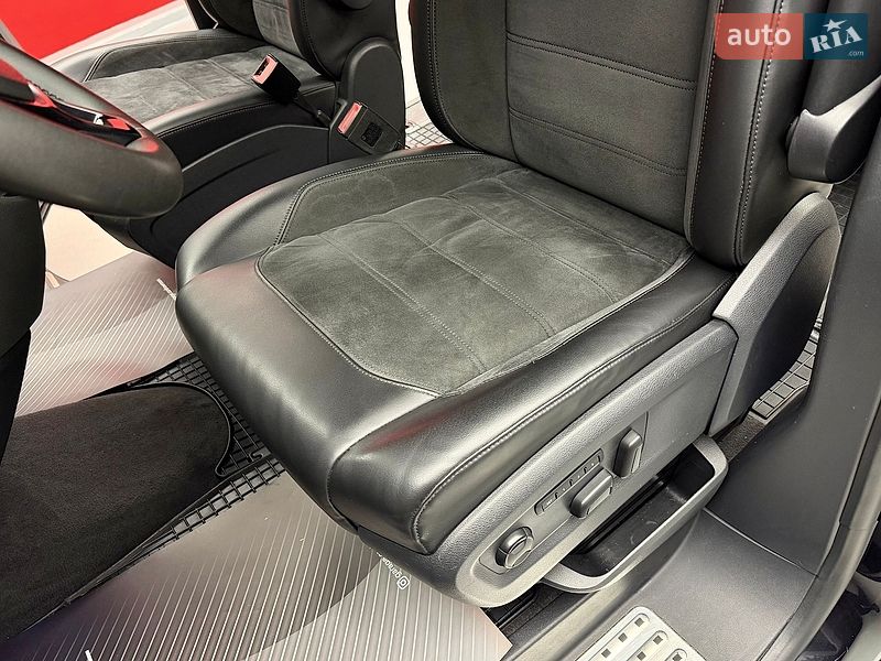 Минивэн Volkswagen Multivan 2019 в Киеве фото 29 Минивэн Volkswagen Multivan 2019 в Киеве
