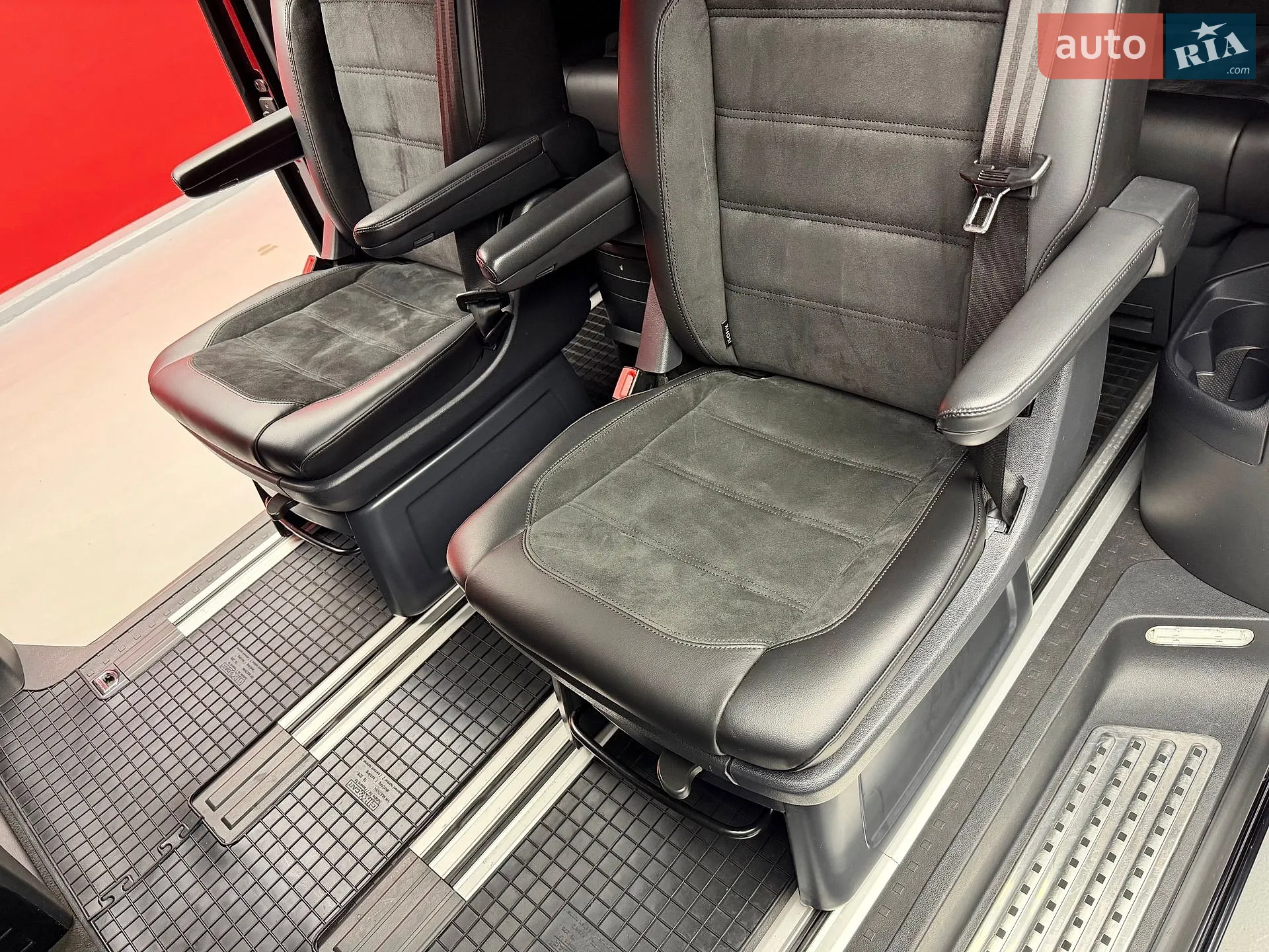 2019 Volkswagen Multivan - мініатюра 38