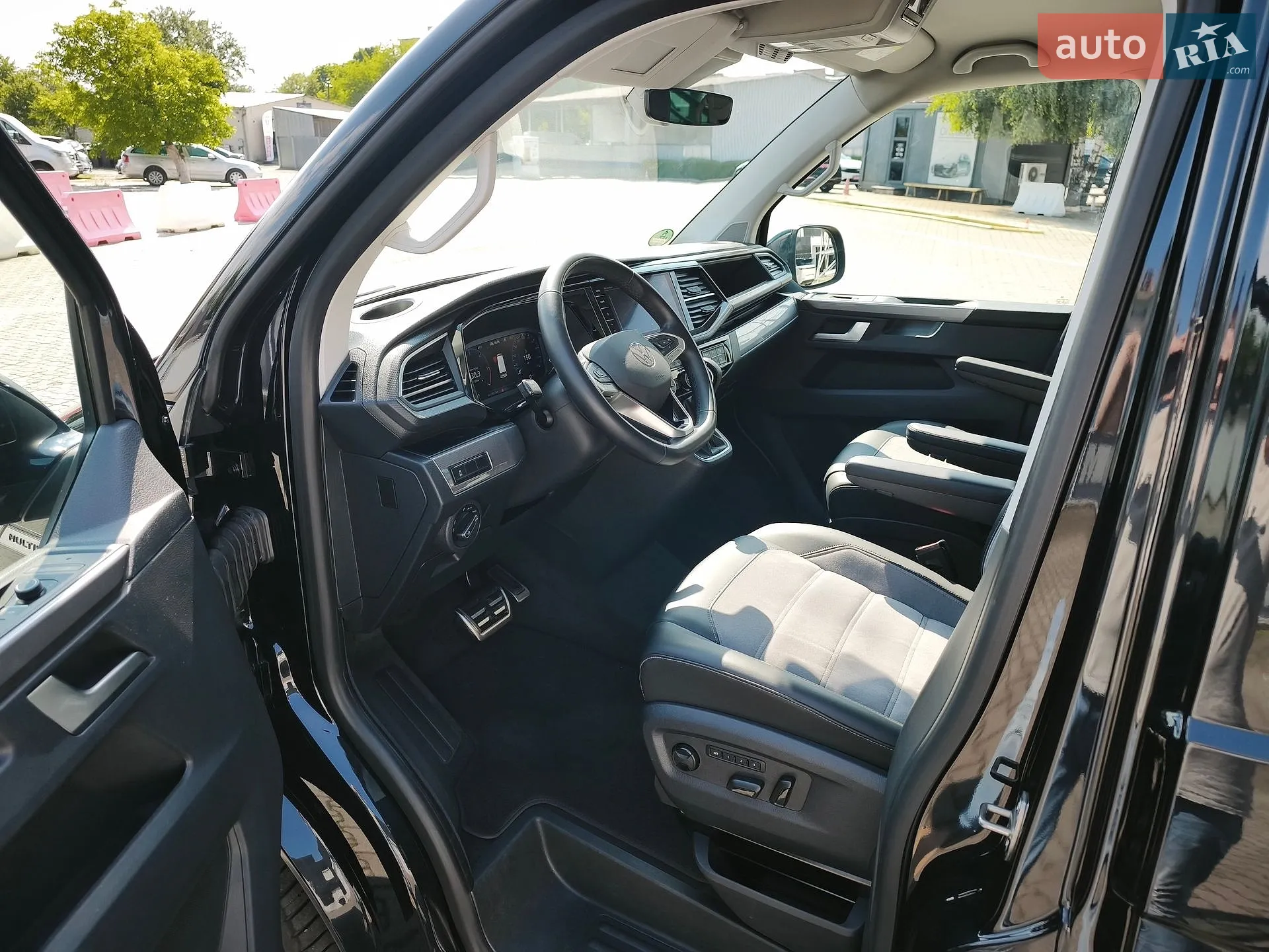 2022 Volkswagen Multivan - мініатюра 10