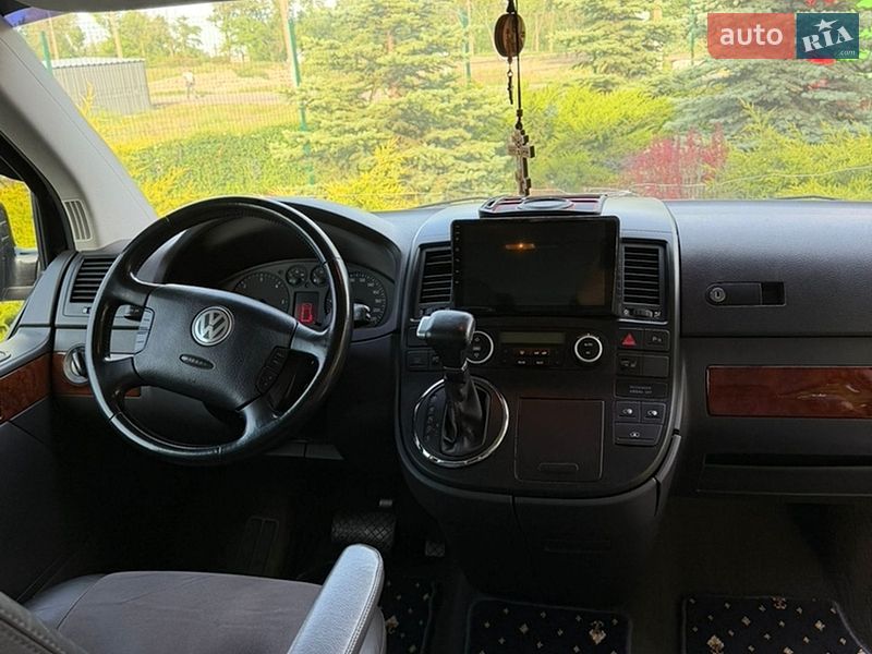Мінівен Volkswagen Multivan 2008 в Дніпрі