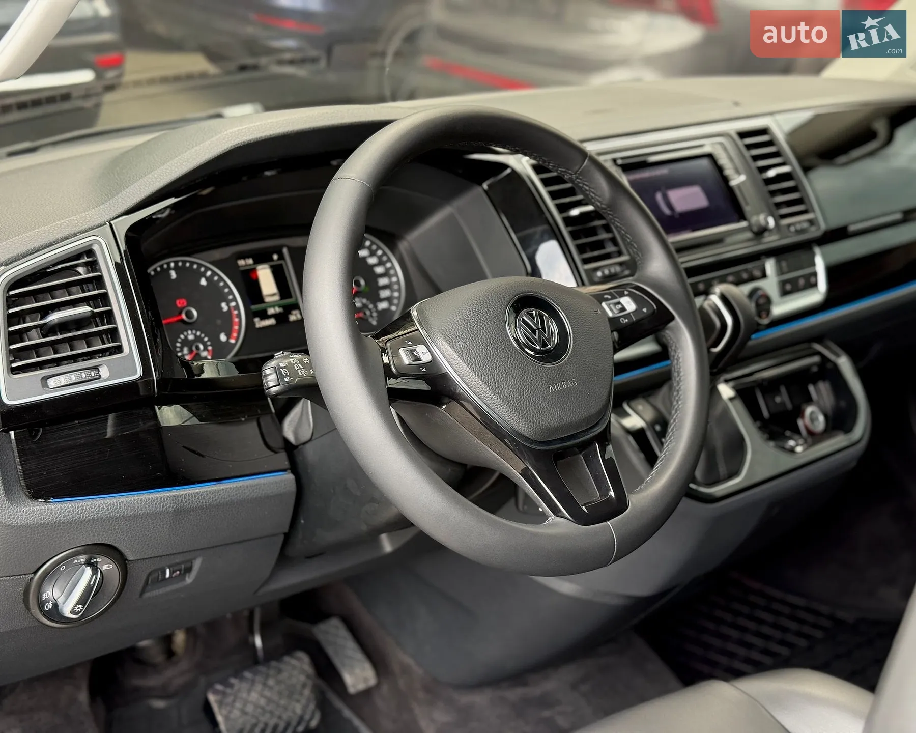2016 Volkswagen Multivan - мініатюра 8