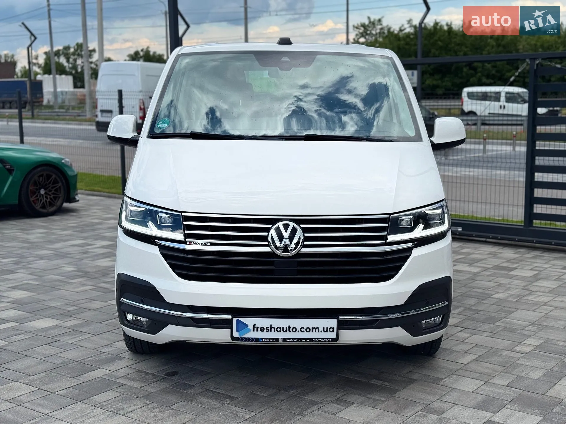 2021 Volkswagen Multivan - мініатюра 2