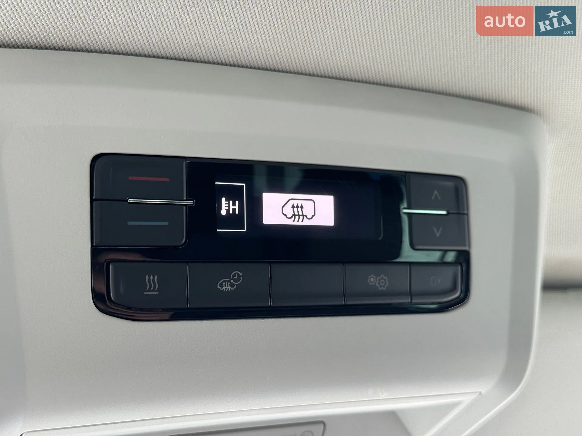 2020 Volkswagen Multivan - мініатюра 26
