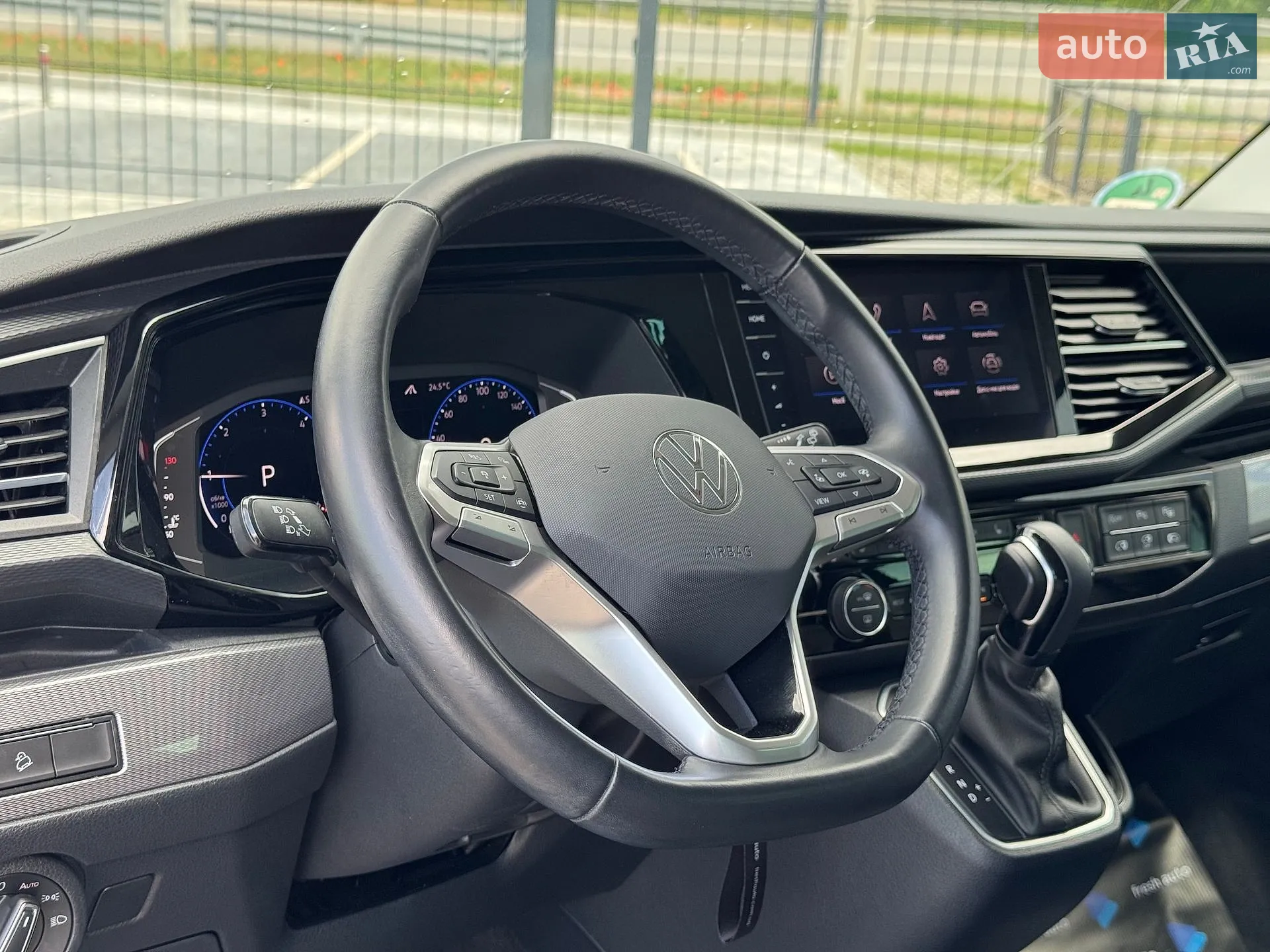 2020 Volkswagen Multivan - мініатюра 16