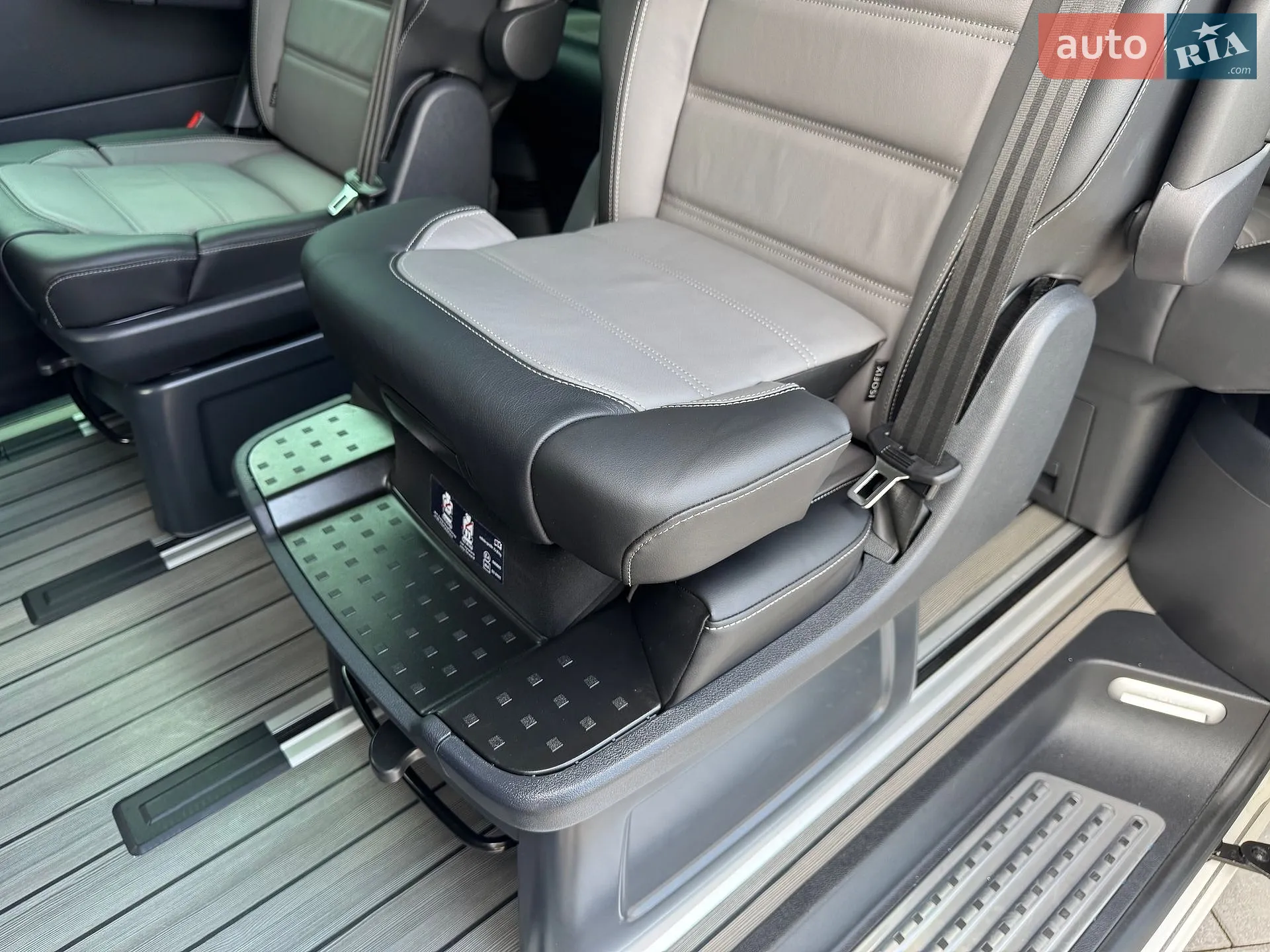 2020 Volkswagen Multivan - мініатюра 28