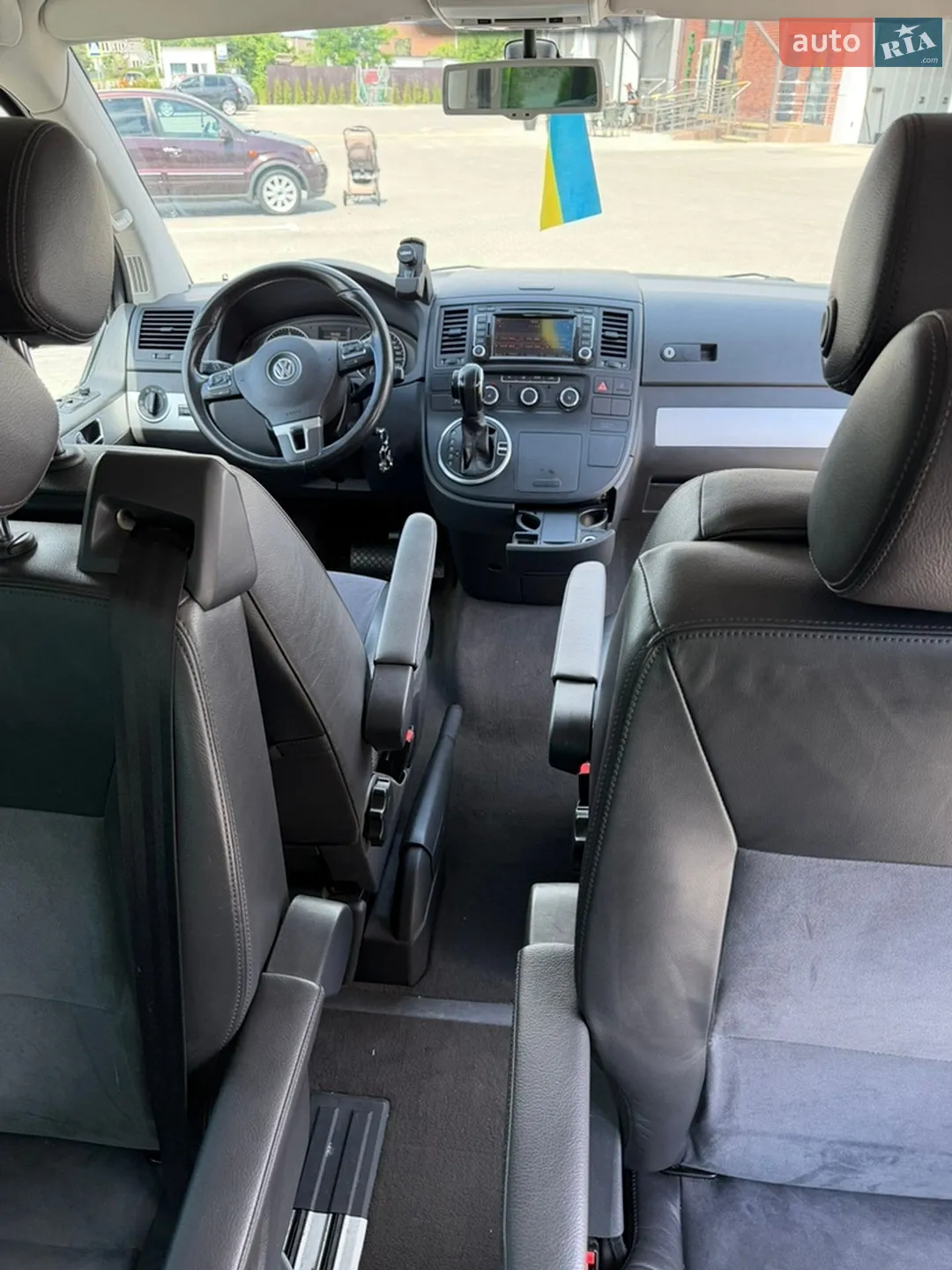 2010 Volkswagen Multivan - мініатюра 24