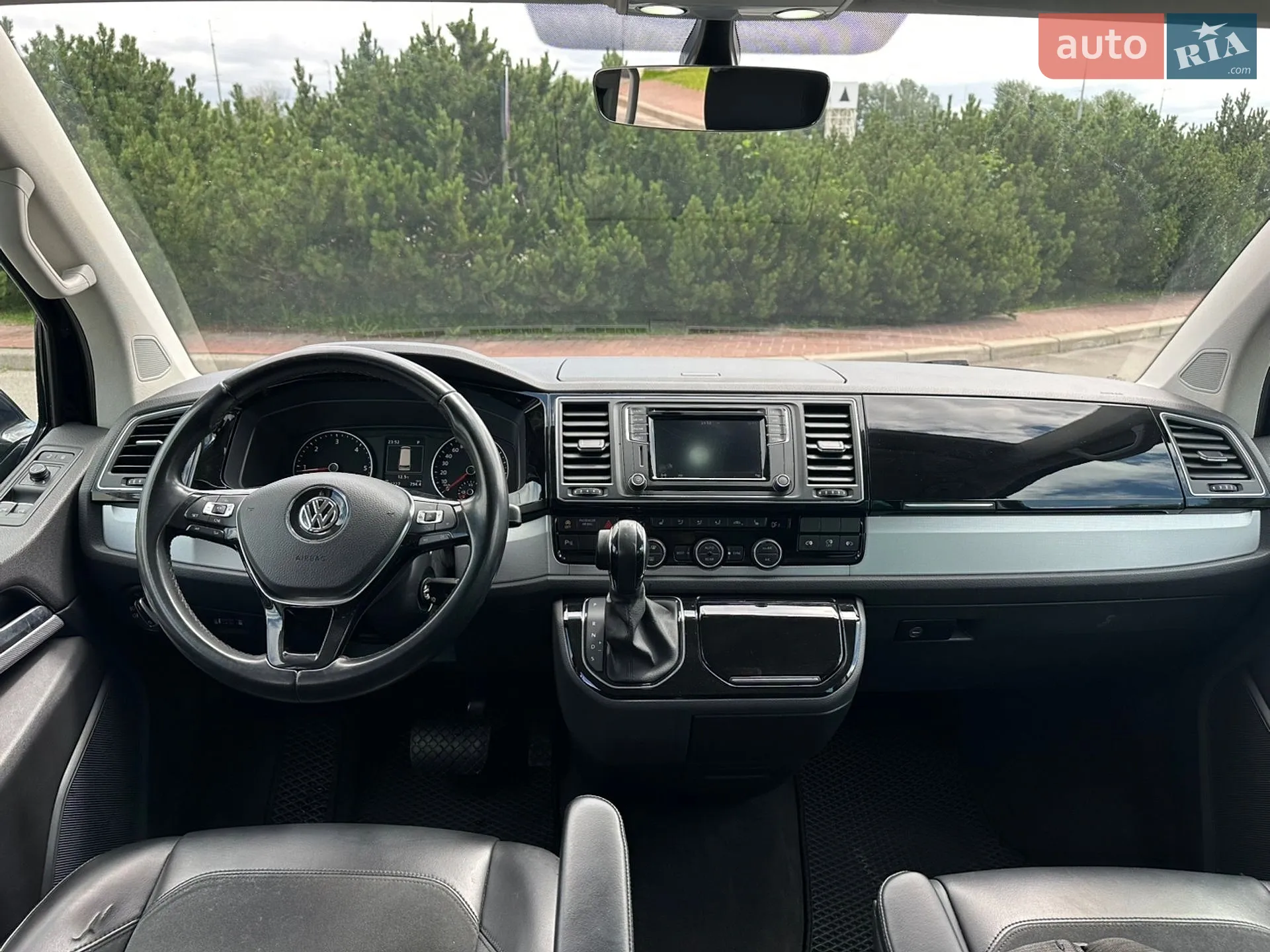 2018 Volkswagen Multivan - мініатюра 27