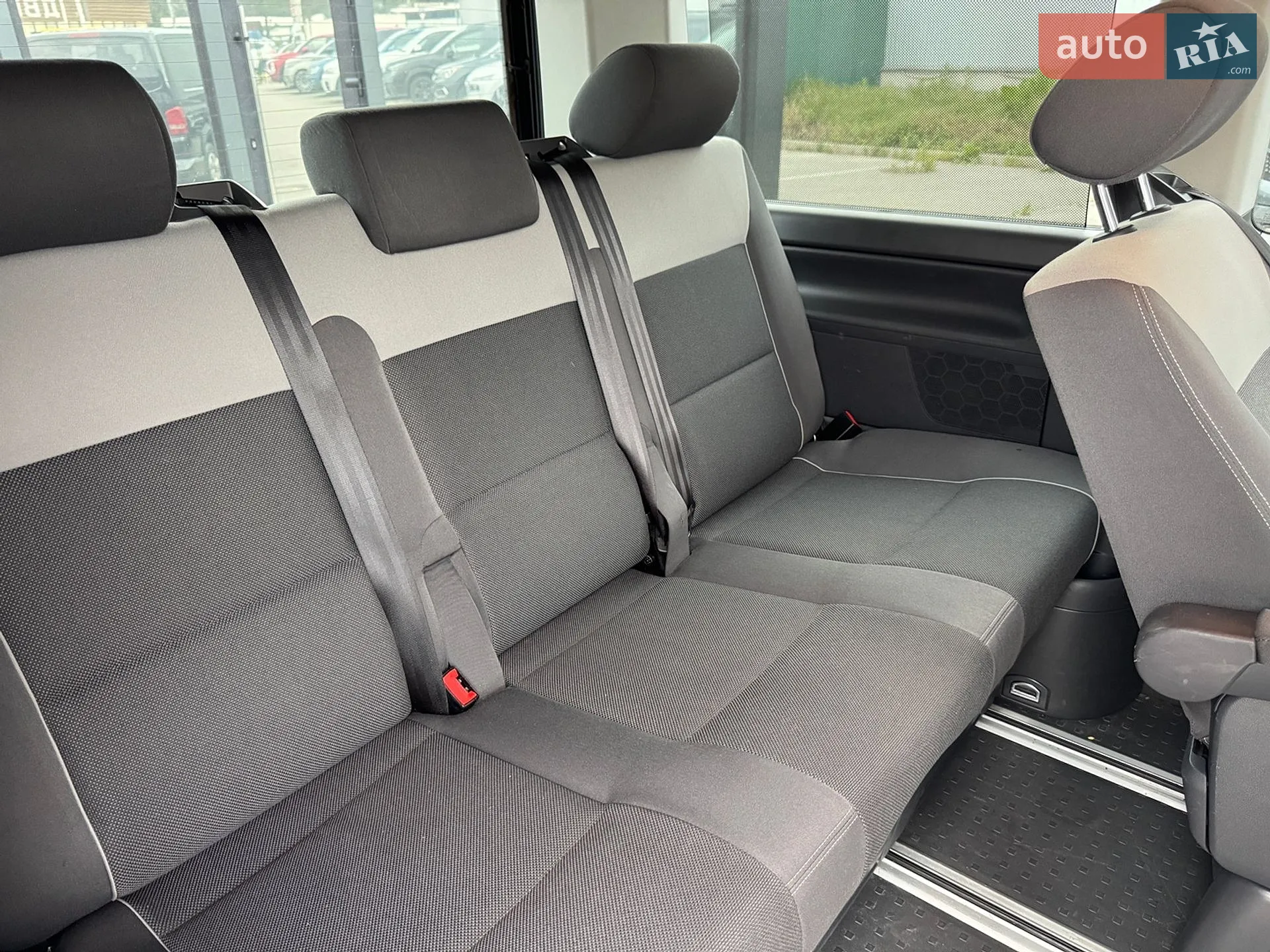2012 Volkswagen Multivan - мініатюра 21