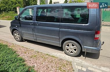 Минивэн Volkswagen Multivan 2006 в Гореничах
