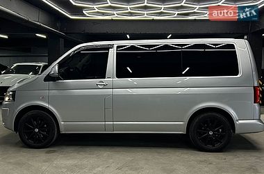 Минивэн Volkswagen Multivan 2014 в Черновцах