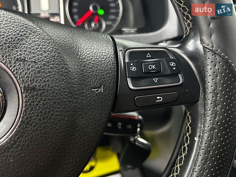 Минивэн Volkswagen Multivan 2014 в Черновцах