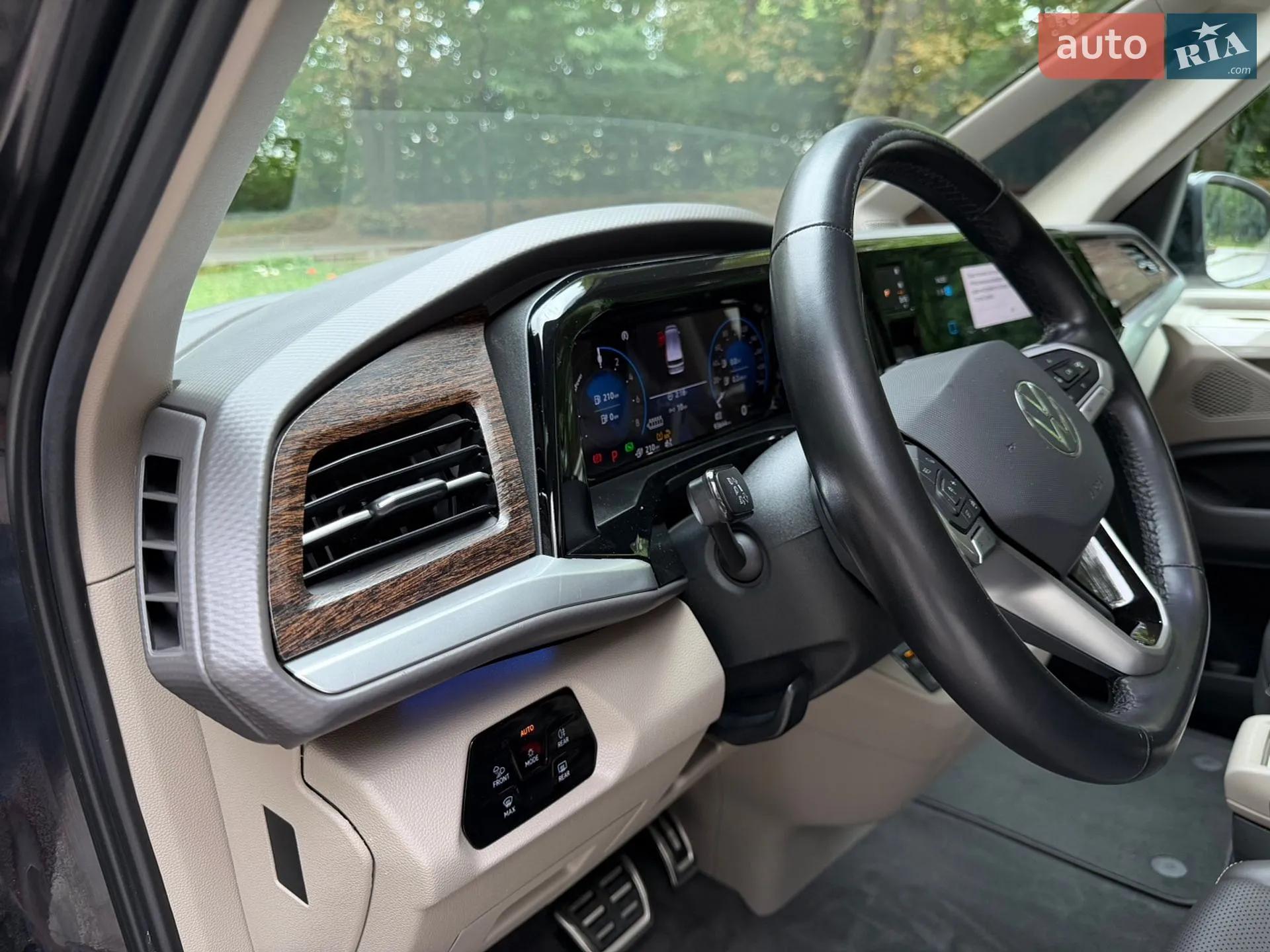 2022 Volkswagen Multivan - мініатюра 36