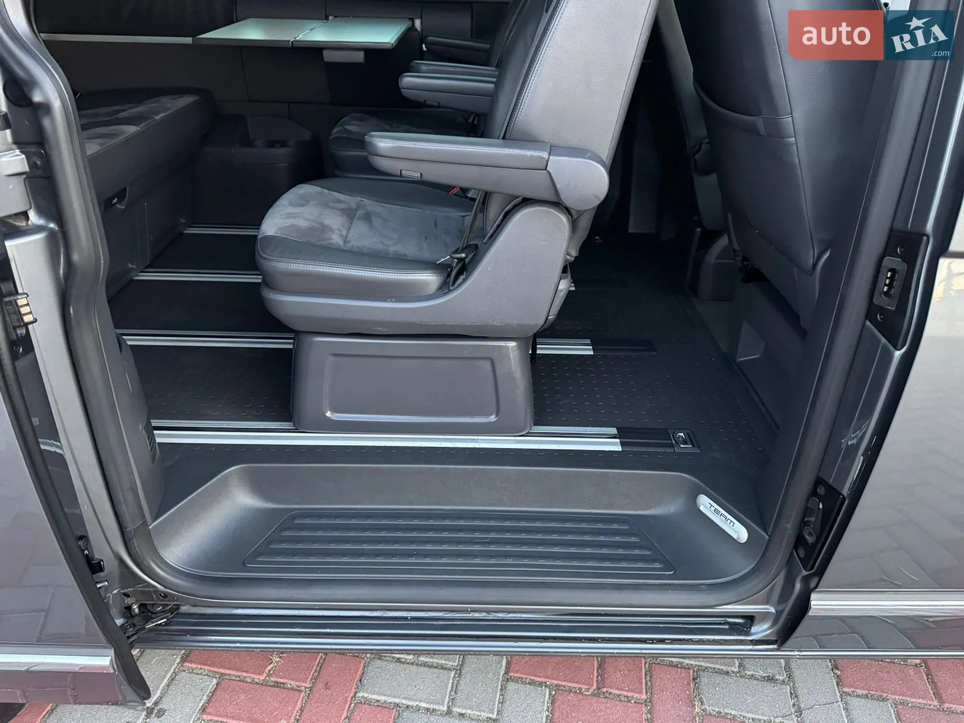 2011 Volkswagen Multivan - мініатюра 57