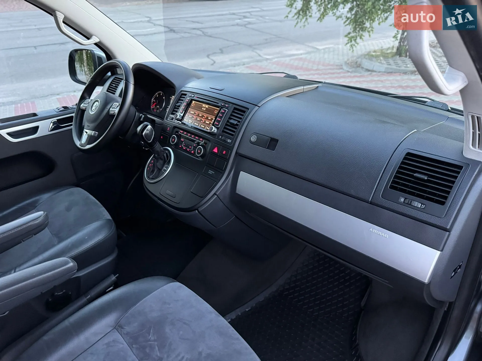 2011 Volkswagen Multivan - мініатюра 59