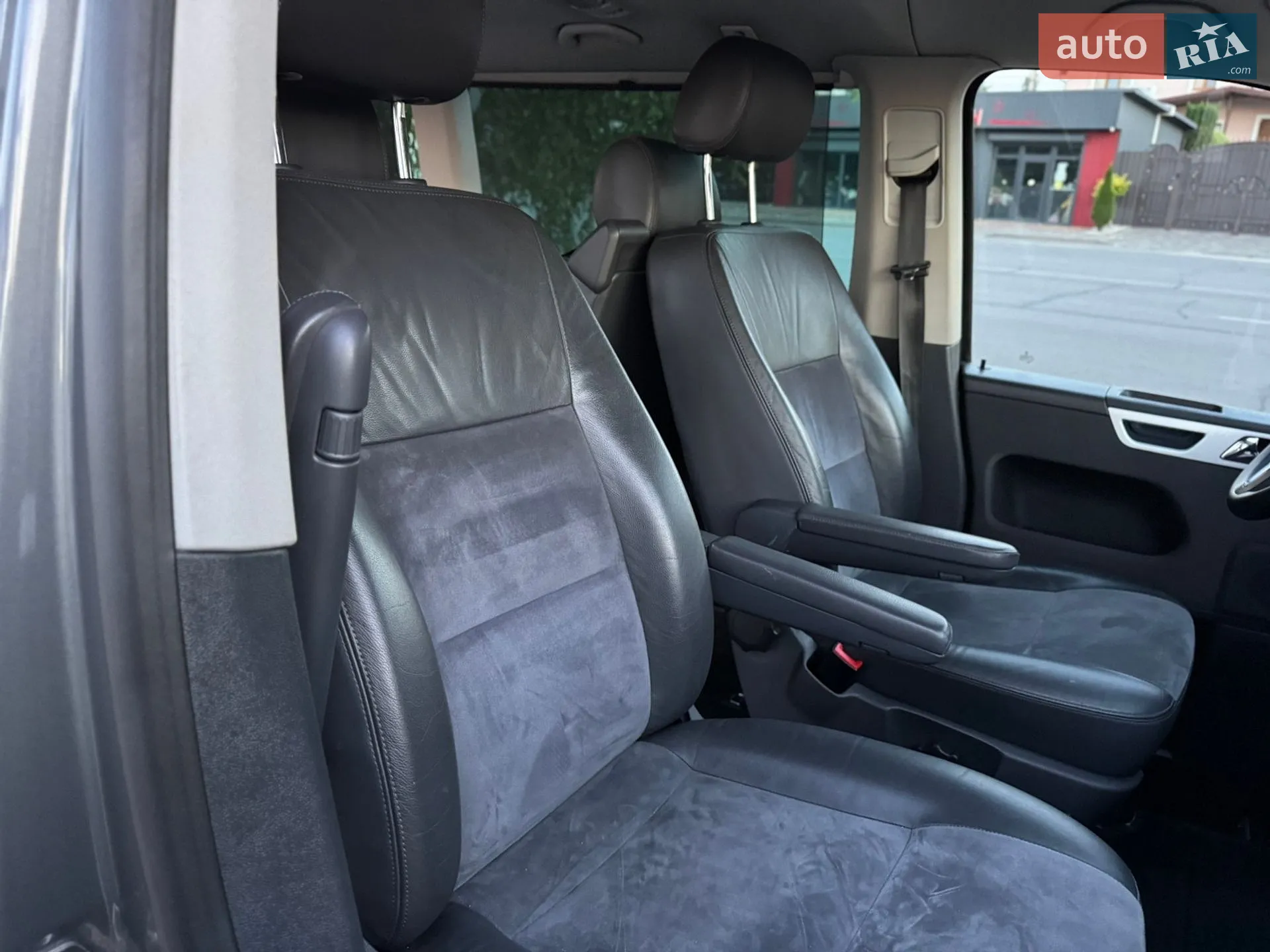 2011 Volkswagen Multivan - мініатюра 60