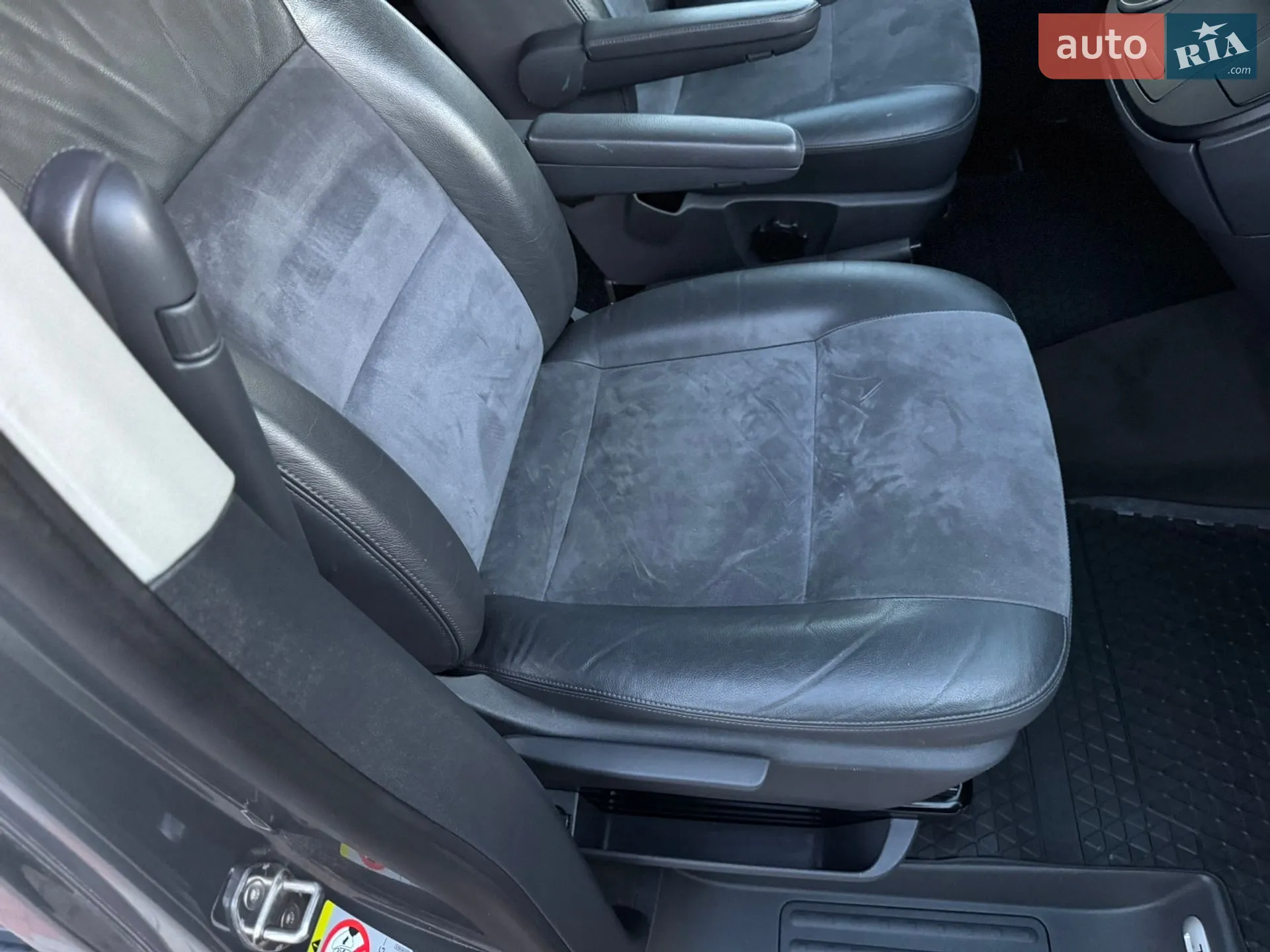 2011 Volkswagen Multivan - мініатюра 61