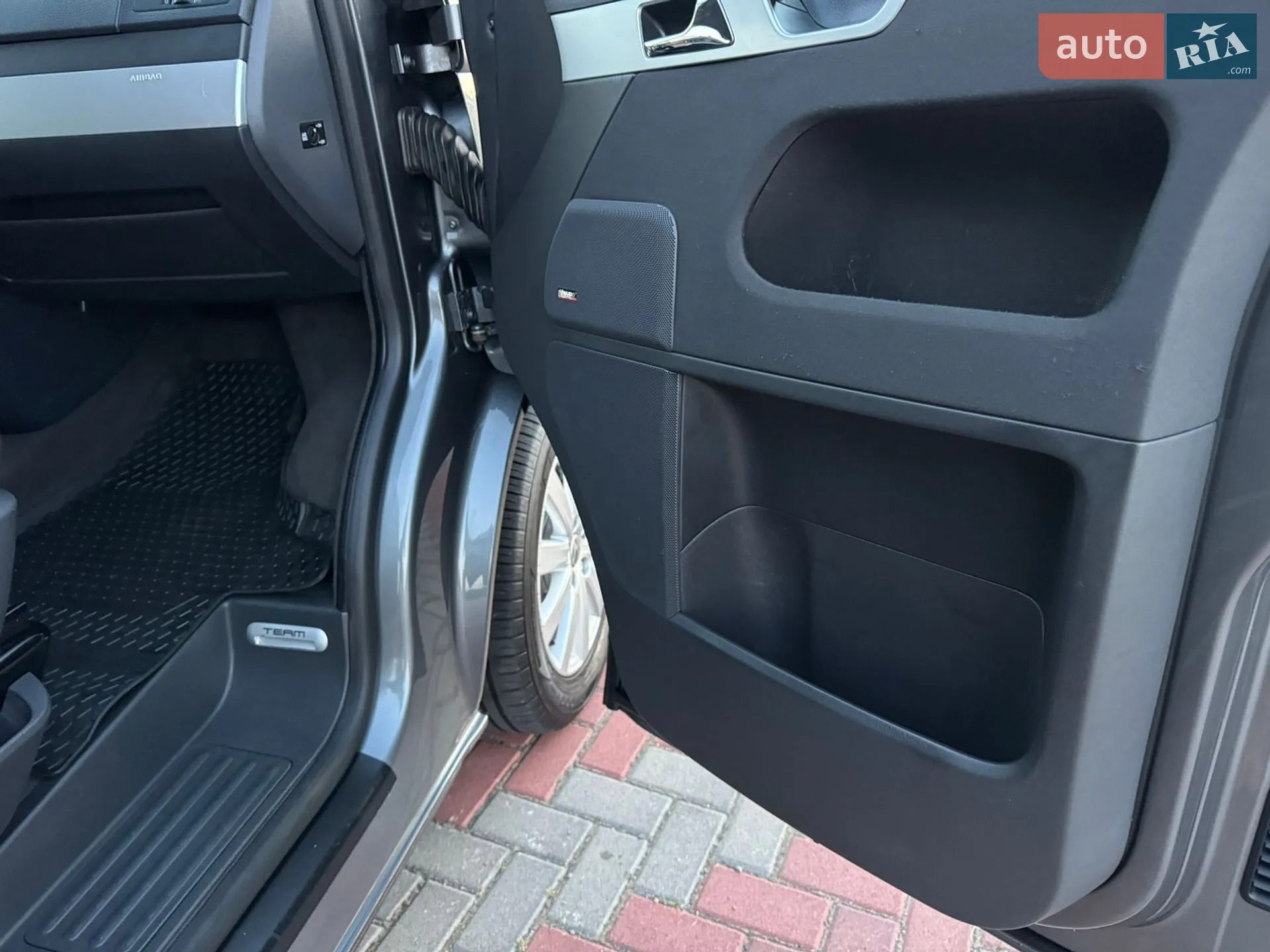 2011 Volkswagen Multivan - мініатюра 63