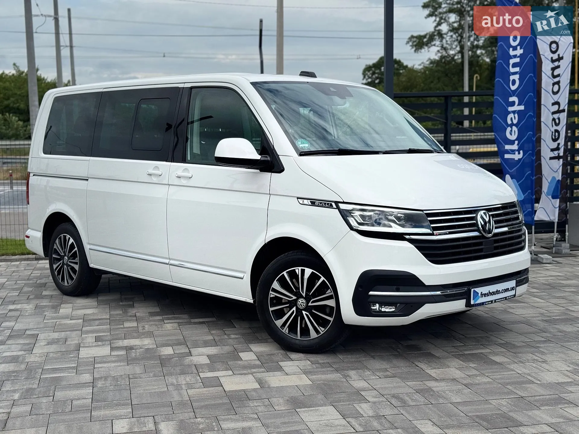 2020 Volkswagen Multivan - фото 1