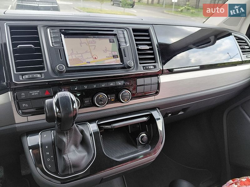 Минивэн Volkswagen Multivan 2017 в Киеве фото 31 Минивэн Volkswagen Multivan 2017 в Киеве