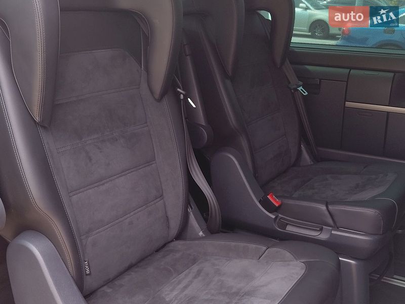 Минивэн Volkswagen Multivan 2017 в Киеве фото 35 Минивэн Volkswagen Multivan 2017 в Киеве