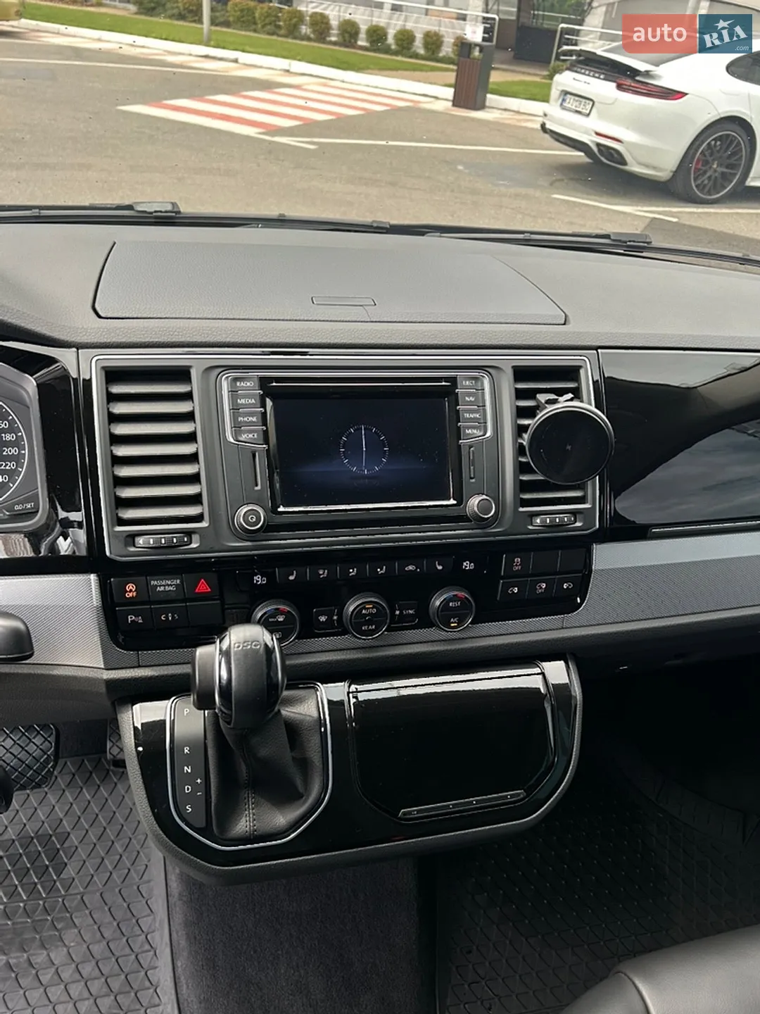 2016 Volkswagen Multivan - мініатюра 11