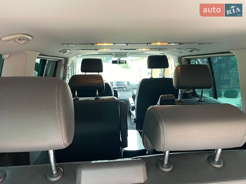 Минивэн Volkswagen Multivan 2012 в Луцке