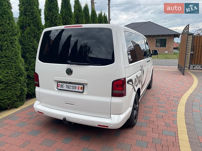Минивэн Volkswagen Multivan 2012 в Луцке