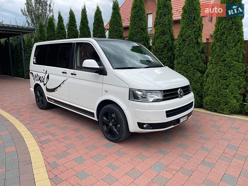 Минивэн Volkswagen Multivan 2012 в Луцке