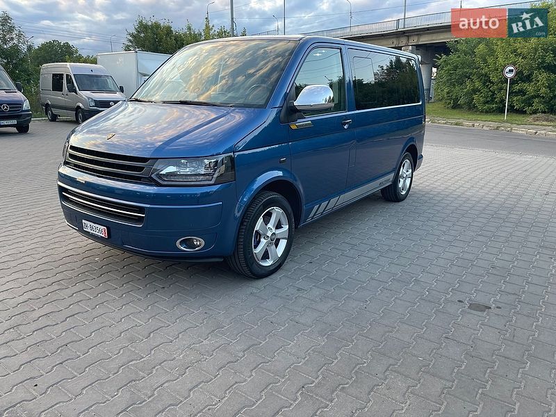 Минивэн Volkswagen Multivan 2013 в Луцке